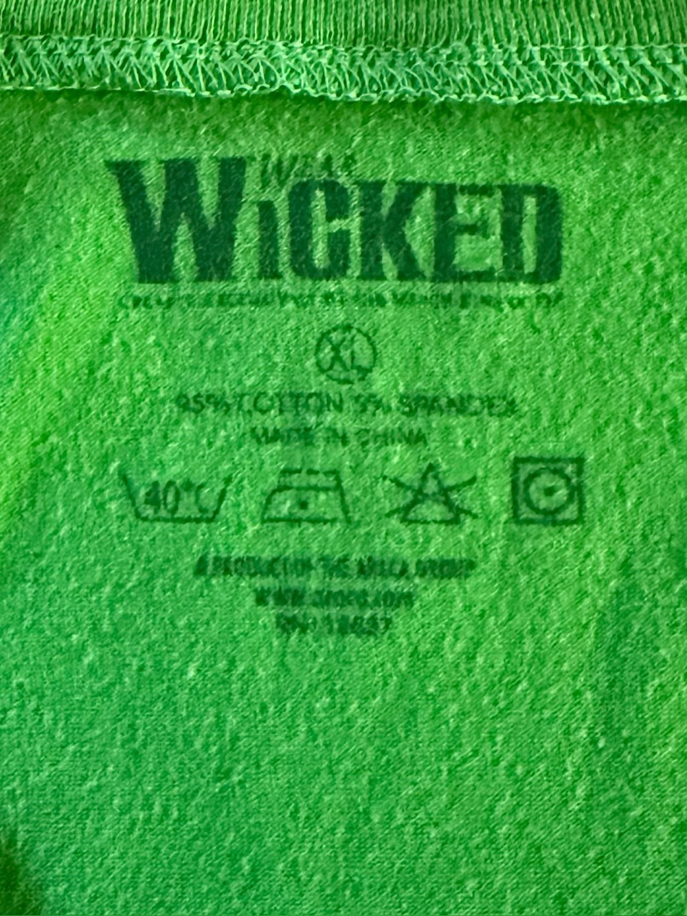 Wicked Women's Short Sleeve Green Tee size XL - Picture 4 of 7